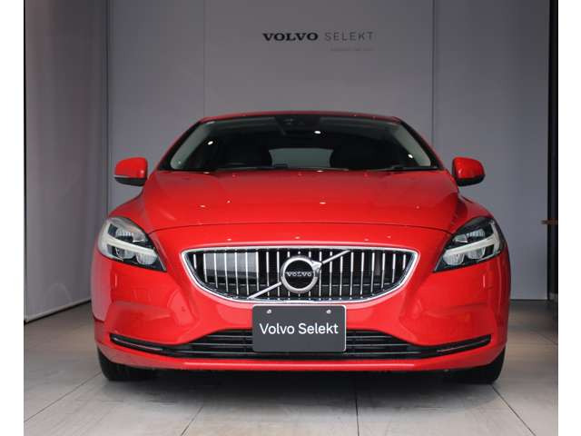 V40D4 インスクリプション ディーゼル