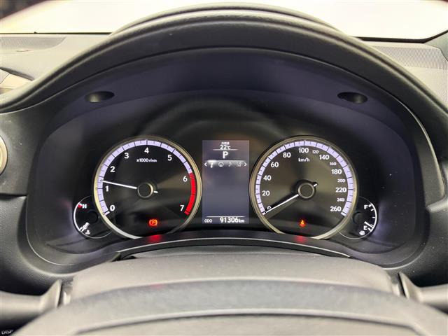 NX200t Fスポーツ