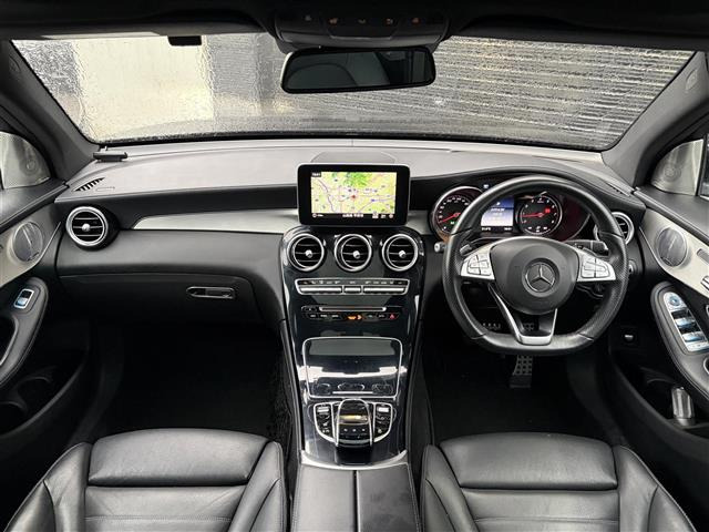 GLC250 4マチック スポーツ 本革仕様 4WD