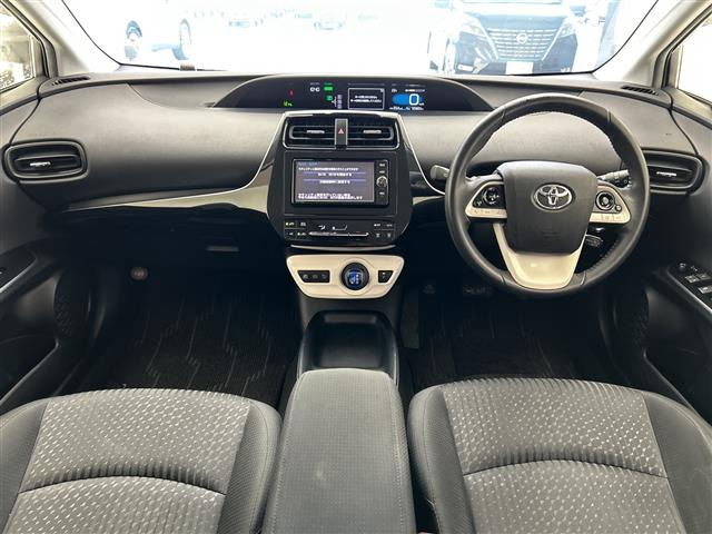 プリウス1.8 S セーフティ プラス