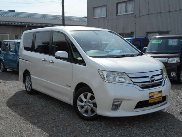 セレナ2.0 ハイウェイスター S-HYBRID