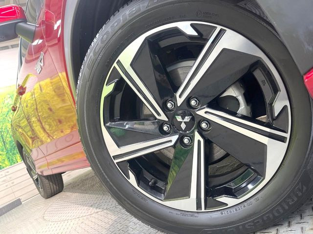 �y�����A���~�z�C�[���z�O�ςɃ}�b�`���������A���~�z�C�[���𑕒����Ă���܂��B�e��ЊO�A���~�z�C�[����A�X�^�b�h���X�^�C�����戵�����Ă���܂��B���񂲑��k����������