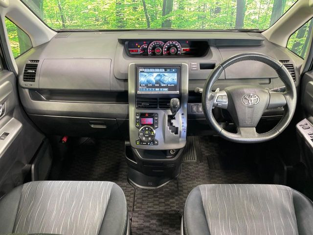 ヴォクシー2.0 ZS 煌II