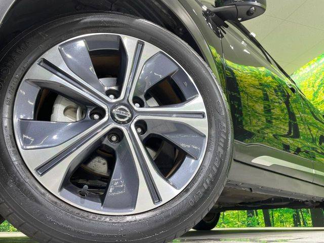 �y����17�C���`�A���~�z�C�[���z�O�ςɃ}�b�`���������A���~�z�C�[���𑕒����Ă���܂��B�e��ЊO�A���~�z�C�[����A�X�^�b�h���X�^�C�����戵�����Ă���܂��B���񂲑��k����������