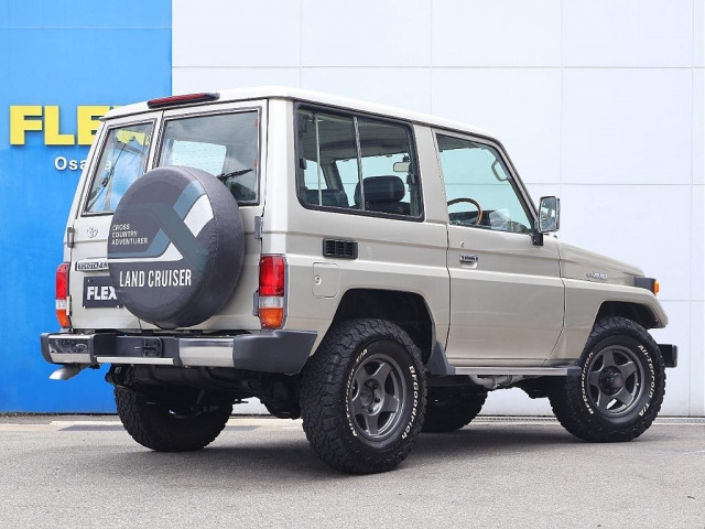 ランドクルーザー704.2 LX ディーゼル 4WD