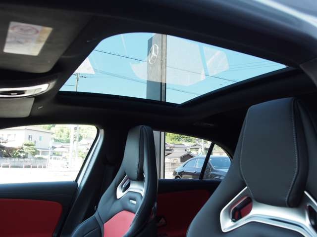 AクラスAMG A45 S 4マチックプラス 4WD