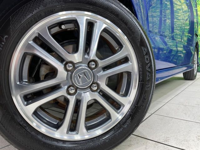 �y����14�C���`�A���~�z�C�[���z�O�ςɃ}�b�`���������A���~�z�C�[���𑕒����Ă���܂��B�e��ЊO�A���~�z�C�[����A�X�^�b�h���X�^�C�����戵�����Ă���܂��B���񂲑��k����������