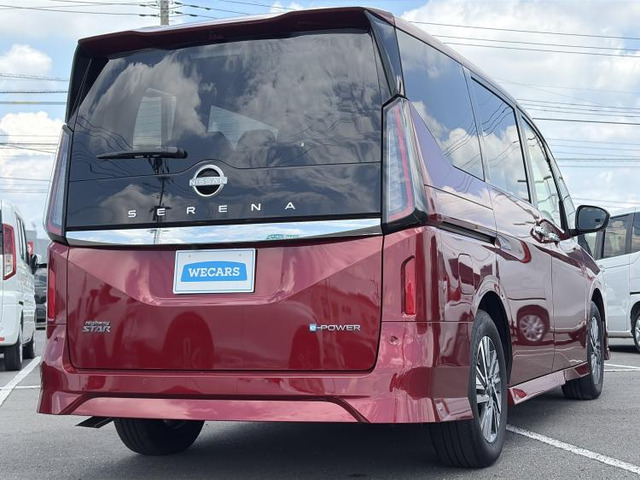 セレナ1.4 e-POWER ハイウェイスターV