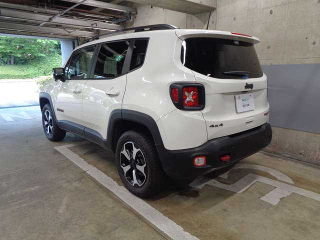 レネゲードトレイルホーク 4WD
