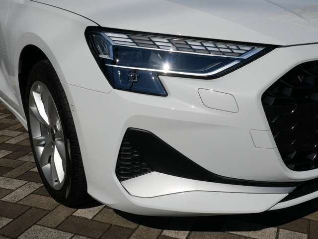 A3セダン30 TFSI アドバンスド
