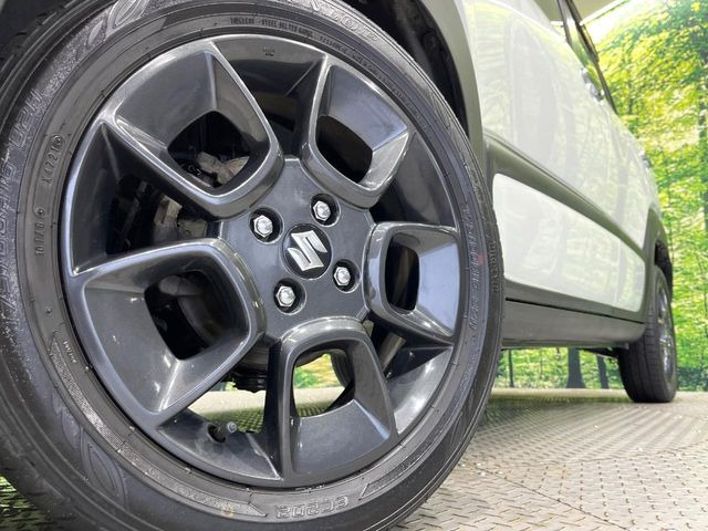 �y�O���[�h��p����16�C���`�A���~�z�C�[���z�f�U�C�����̍��������A���~�z�C�[���𑕒����Ă���܂��B�e��ЊO�A���~�z�C�[����A�X�^�b�h���X�^�C�����戵�����Ă���܂��B���񂲑��k����������