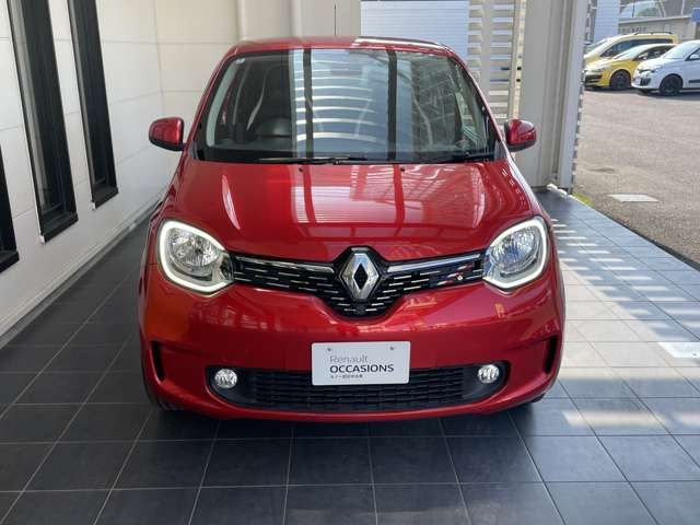 トゥインゴインテンス