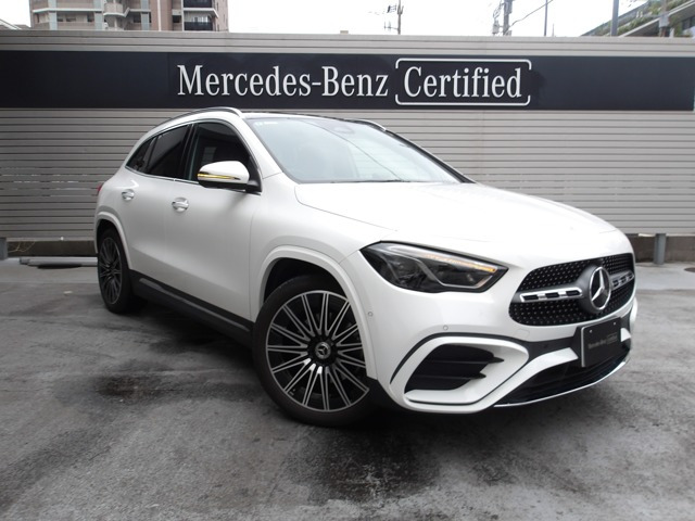 GLAクラスGLA200d 4マチック AMGラインパッケージ 4WD