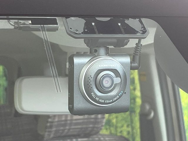 【ドライブレコーダー】ドライブレコーダー装備!走行中はもちろん、あおり運転や事故に遭遇した際、映像で記録し、万一のリスクに備えます。※記録用SDカードはお客様ご自身でご準備いただく必要があります。