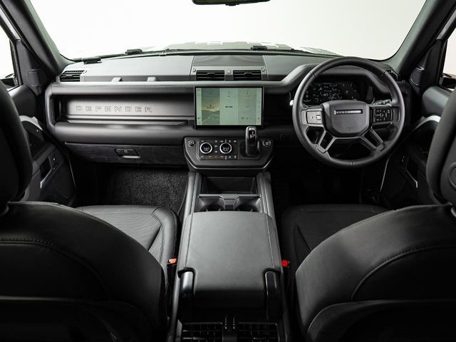 ディフェンダー90 Xダイナミック HSE 3.0L D300 ディーゼル 4WD