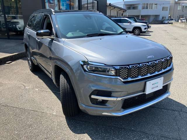 コマンダー2.0 オーバーランド ディーゼル 4WD