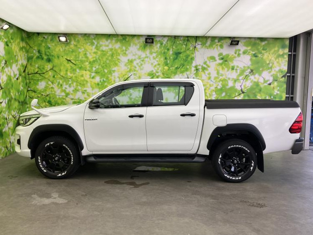 ハイラックス2.4 Z ブラック ラリー エディション ディーゼル 4WD