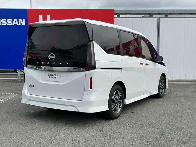 セレナ2.0 ハイウェイスターV