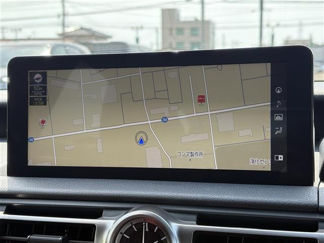 IS300h バージョンL 4WD