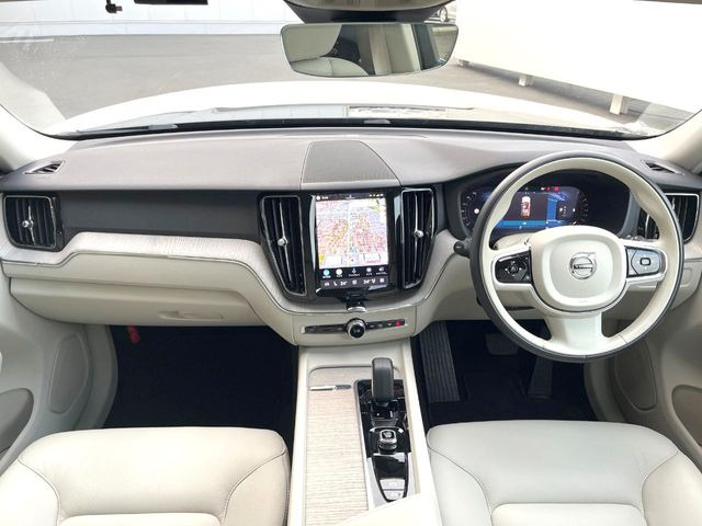 XC60プラス B5