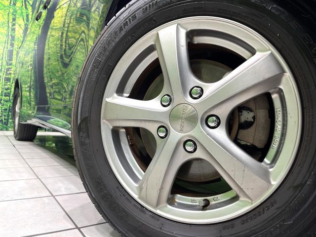 �y15�C���`�A���~�z�C�[���z�O�ςɃ}�b�`�����A���~�z�C�[���𑕒����Ă���܂��B�e��A���~�z�C�[����A�X�^�b�h���X�^�C�����戵�����Ă���܂��B���񂲑��k����������