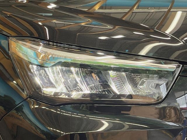 �yLED�w�b�h���C�g�z���V����ԑ��s�����ǍD�Ȏ��E���m�ۂ����S���ĉ^�]�ł��鍂�P�xLED�w�b�h���C�g�𑕔�!�_�����x�������A����d�͂��}�����Ă��܂��B