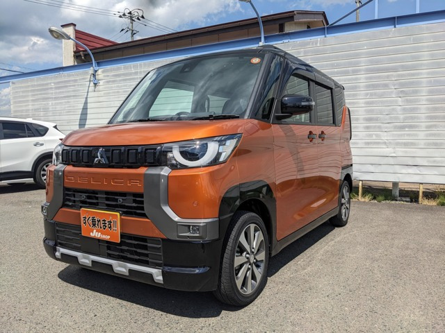 デリカミニT プレミアム 4WD