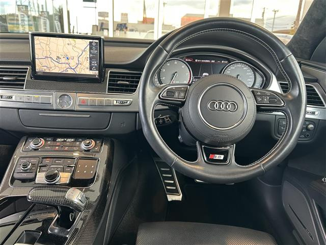 S8プラス 4WD