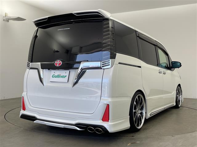 ヴォクシー2.0 ZS 煌