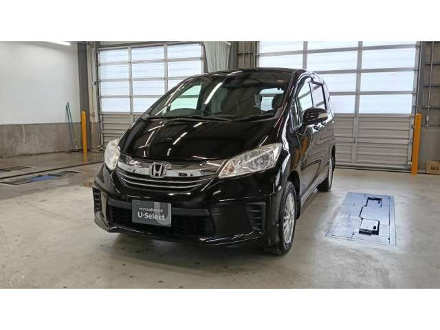 フリード1.5 G プレミアムエディション 4WD