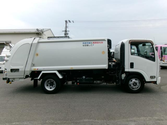 タイタン塵芥車