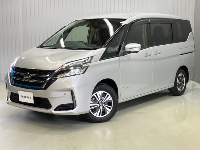 セレナ1.2 e-POWER XV セカンドスライドアップシート