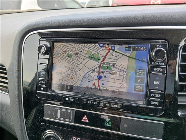 アウトランダーPHEV2.4 G プラスパッケージ 4WD