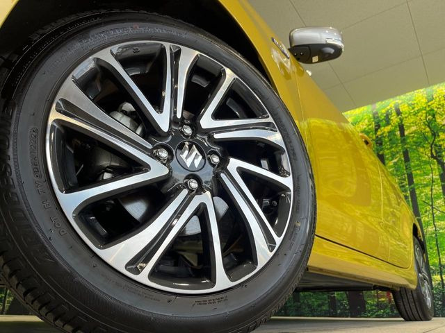 �y����16�C���`�A���~�z�C�[���z�O�ςɃ}�b�`���������A���~�z�C�[���𑕒����Ă���܂��B�e��ЊO�A���~�z�C�[����A�X�^�b�h���X�^�C�����戵�����Ă���܂��B���񂲑��k����������