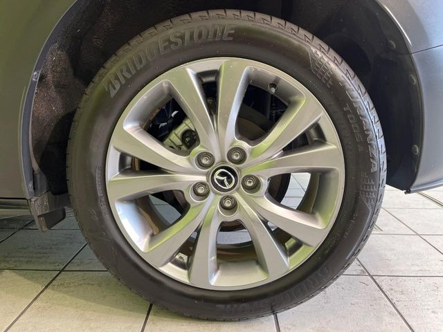 �y����18�C���`�A���~�z�C�[���z�O�ςɃ}�b�`���������A���~�z�C�[���𑕒����Ă���܂��B�e��ЊO�A���~�z�C�[����A�X�^�b�h���X�^�C�����戵�����Ă���܂��B���񂲑��k����������