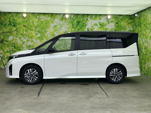 セレナ1.4 e-POWER ハイウェイスターV