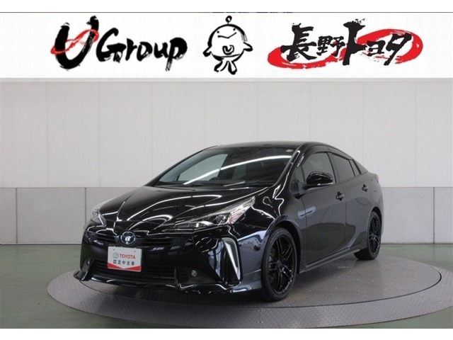 プリウス1.8 A ツーリングセレクション E-Four 4WD