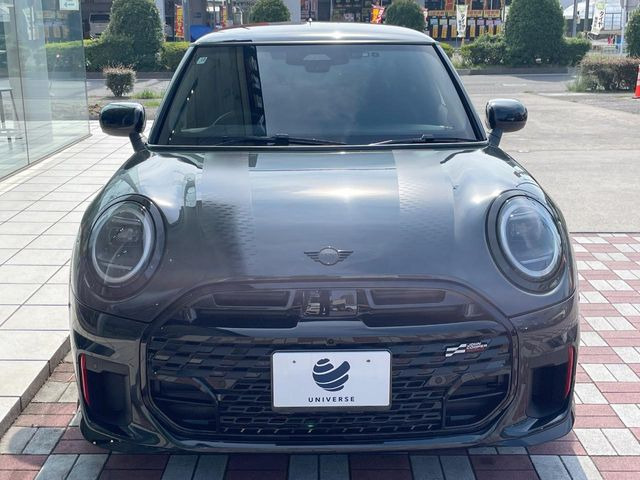 �������x�̃K���X�疌�ŝ����͂������A�㎿�ȃc���E����������B���O����_���J�����؂Ȉ��Ԃ�ی삵�A�F�����E�򉻂�h�~�B�u�e�X�v���b�V���R�[�g�v�A�u�e�v���~�b�T�R�[�g�v���炨�I�т��������܂��B