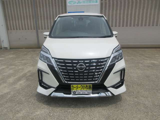 セレナ2.0 ハイウェイスターV 4WD