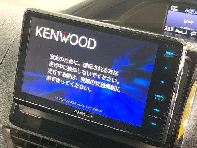 ヴォクシー1.8 ハイブリッド ZS