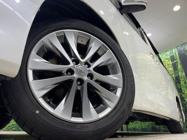 �y����18�C���`�A���~�z�C�[���z�O�ςɃ}�b�`���������A���~�z�C�[���𑕒����Ă���܂��B�e��ЊO�A���~�z�C�[����A�X�^�b�h���X�^�C�����戵�����Ă���܂��B���񂲑��k����������