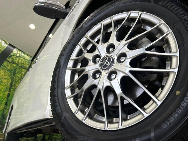 �y����16�C���`�A���~�z�C�[���z�O�ςɃ}�b�`���������A���~�z�C�[���𑕒����Ă���܂��B�e��ЊO�A���~�z�C�[����A�X�^�b�h���X�^�C�����戵�����Ă���܂��B���񂲑��k����������