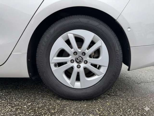 弊社は、お客さまのニーズにお応え出来るよう、豊富な車種を取り揃えております。お乗り換えの際も、是非、よろしくお願いいたします。