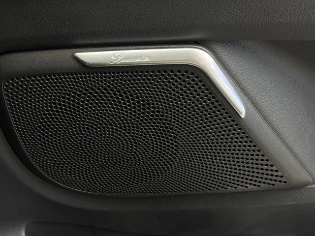 ��Burmester�T���E���h�V�X�e��:�n�C�G���h�I�[�f�B�I��僁�[�J�[����|����Ԑ�p�̃v���~�A���X�s�[�J�[�𑕔��B�����̃X�s�[�J�[����A���̗������܂ŕ����鍂�i���ȉ��y�����y���݂��������܂��B