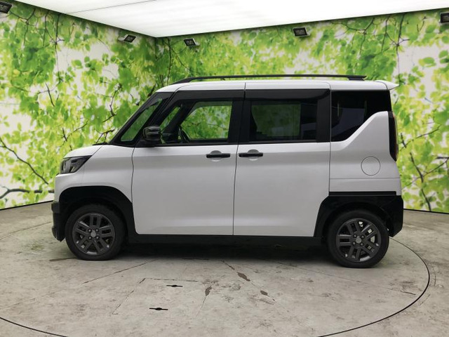 デリカミニT プレミアム 4WD