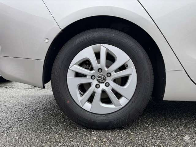 弊社は、お客さまのニーズにお応え出来るよう、豊富な車種を取り揃えております。お乗り換えの際も、是非、よろしくお願いいたします。