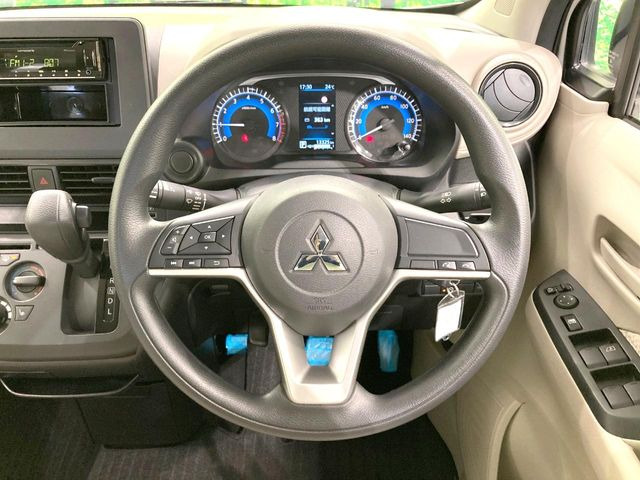 �y�X�e�A�����O�X�C�b�`�z�^�]���A�O������ڐ������炷���ƂȂ��A�I�[�f�B�I���̑��삪�\�ȕ֗��@�\!���S&���K�ȃh���C�u�����o���Ă���܂���