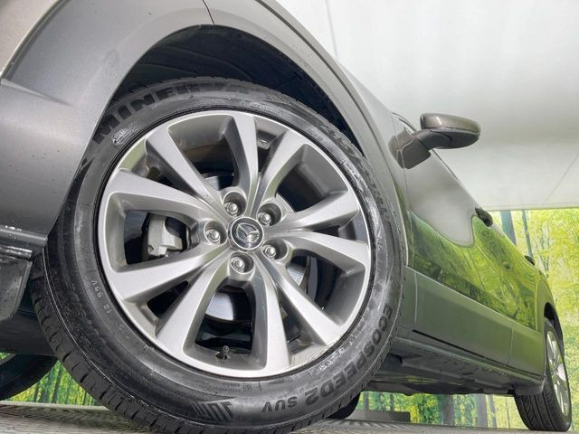 �y�����A���~�z�C�[���z�O�ςɃ}�b�`���������A���~�z�C�[���𑕒����Ă���܂��B�e��ЊO�A���~�z�C�[����A�X�^�b�h���X�^�C�����戵�����Ă���܂��B���񂲑��k����������