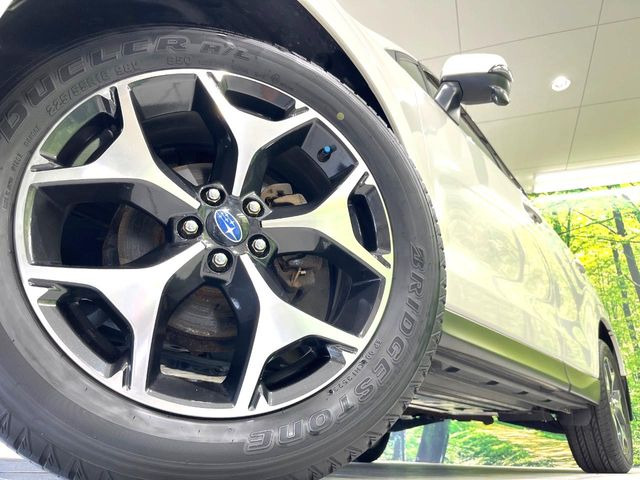 �y����18�C���`�A���~�z�C�[���z�O�ςɃ}�b�`���������A���~�z�C�[���𑕒����Ă���܂��B�e��ЊO�A���~�z�C�[����A�X�^�b�h���X�^�C�����戵�����Ă���܂��B���񂲑��k����������