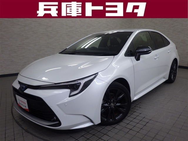 カローラ1.8 ハイブリッド W×B